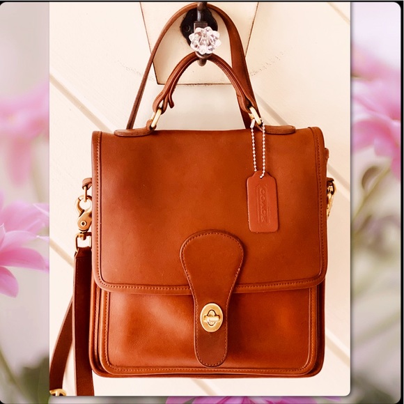 Coach Handbags - VINTAGE COACH DARK BRITISH TAN LEATHER STATION BAG